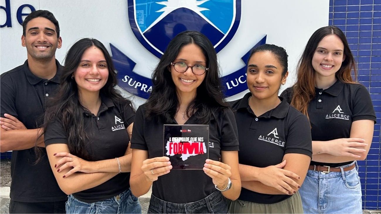 Empresa Júnior de Arquitetura e Engenharia da UFCG é premiada em evento regional