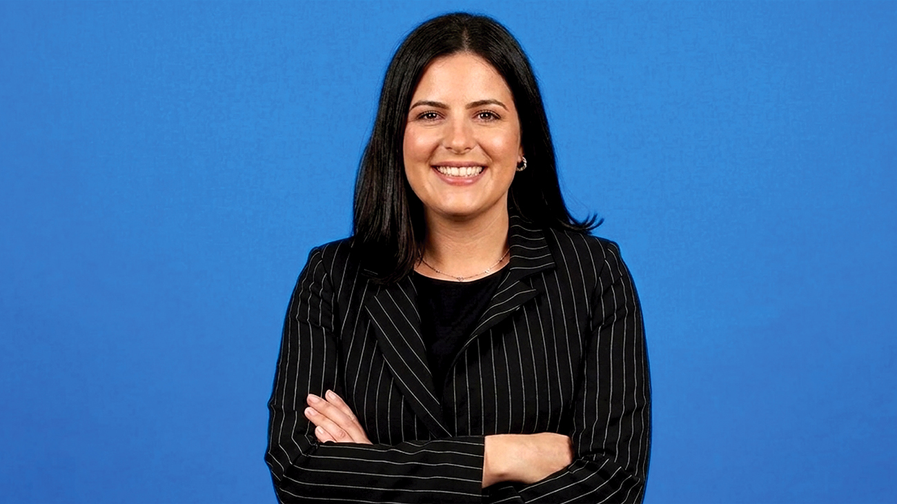 Professora da UFCG recebe prêmio internacional por promover a inclusão feminina na área tecnológica
